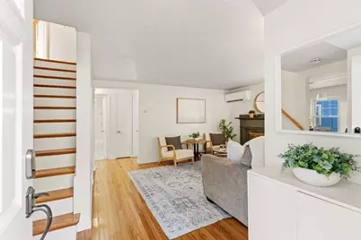 567 Poplar St, Boston, MA 02131 - Photo 5