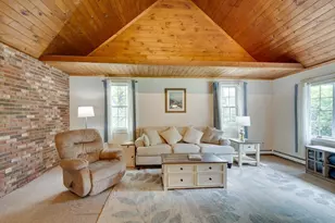 35 Blueberry Ln, Reading, MA 01867 - Photo 3