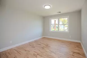 205 Eastview Ave, Somerset, MA 02726 - Photo 15