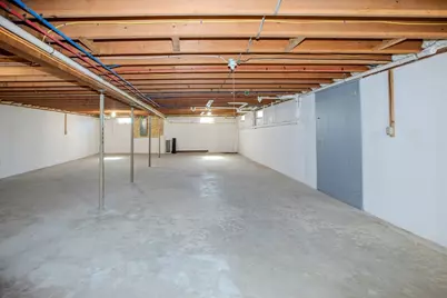 205 Eastview Ave, Somerset, MA 02726 - Photo 27