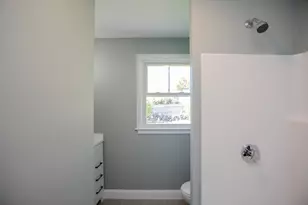 205 Eastview Ave, Somerset, MA 02726 - Photo 13