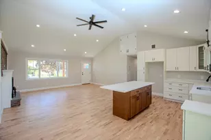 205 Eastview Ave, Somerset, MA 02726 - Photo 11