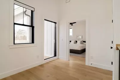 19 South Waverly St, Boston, MA 02135 - Photo 29