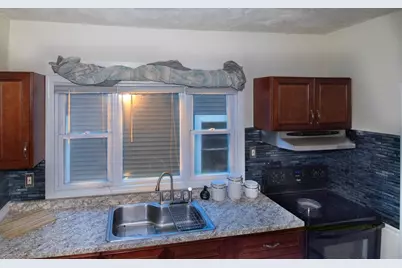 19 Glenwood St, Brockton, MA 02301 - Photo 3