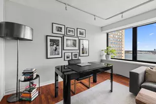 65 E India Row, Boston, MA 02110 - Photo 9