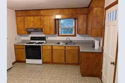 13 Spring St, Milford, MA 01757 - Photo 7