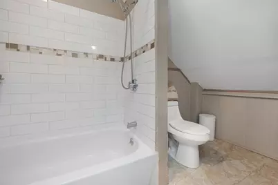 518 Lonsdale Avenue, Pawtucket, RI 02863 - Photo 7