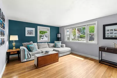 8 Cressey, Salem, MA 01970 - Photo 5