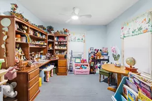 140 Holly St, New Bedford, MA 02746 - Photo 5