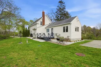 29 Bartlett Rd, Plymouth, MA 02360 - Photo 3