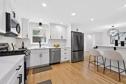 6 Sunset Dr, Randolph, MA 02368 - Photo 11