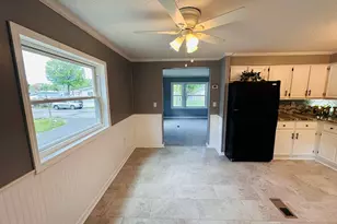 93 Grochmal Ave, Springfield, MA 01150 - Photo 11