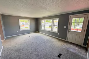 93 Grochmal Ave, Springfield, MA 01150 - Photo 13