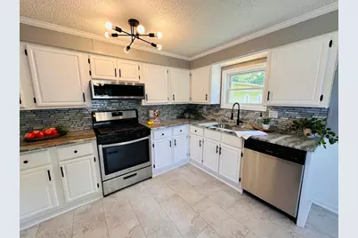 93 Grochmal Ave #119, Springfield, MA 01150 - Photo 7