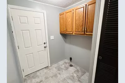 93 Grochmal Ave #119, Springfield, MA 01150 - Photo 17