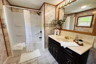 93 Grochmal Ave, Springfield, MA 01150 - Photo 21