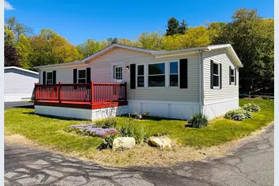 93 Grochmal Ave #119, Springfield, MA 01150 - Photo 1