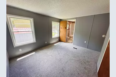 93 Grochmal Ave #119, Springfield, MA 01150 - Photo 23