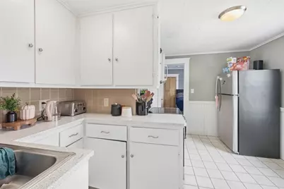 300 Lynn Street, Peabody, MA 01960 - Photo 33