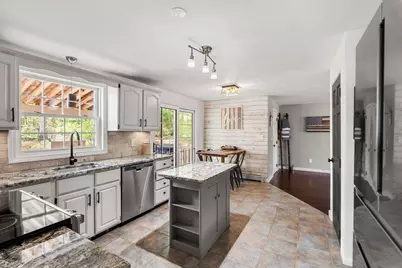 12 Rainbow Cir, Bridgewater, MA 02324 - Photo 9