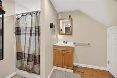 8 Alsop St, Fall River, MA 02723 - Photo 27