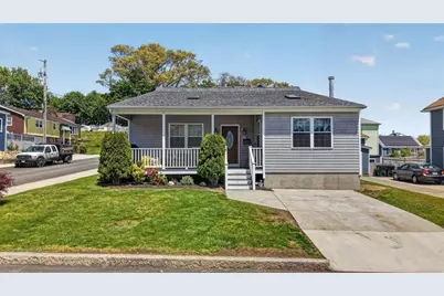 8 Alsop St, Fall River, MA 02723 - Photo 5