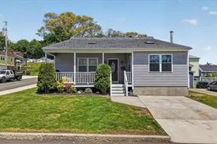 8 Alsop St, Fall River, MA 02723 - Photo 5