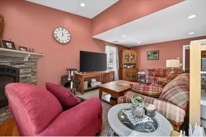 8 Alsop St, Fall River, MA 02723 - Photo 13