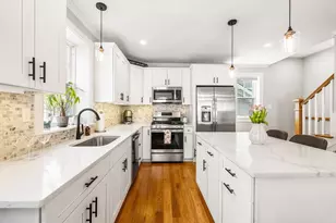 25 Carter St, Newburyport, MA 01950 - Photo 3