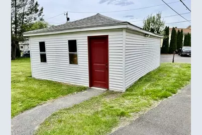 13 Florence St, Chicopee, MA 01013 - Photo 35
