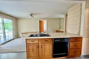 13 Florence St, Chicopee, MA 01013 - Photo 13