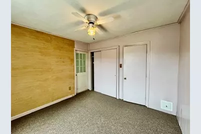 13 Florence St, Chicopee, MA 01013 - Photo 25