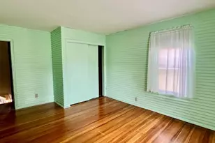 13 Florence St, Chicopee, MA 01013 - Photo 23