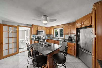 339 Passaconaway Dr, Dracut, MA 01826 - Photo 3