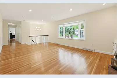 11 Malvern Rd, Norwood, MA 02062 - Photo 9