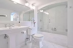 124 Beacon St, Boston, MA 02116 - Photo 11