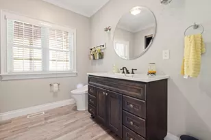 220 Berry St, Wrentham, MA 02093 - Photo 13