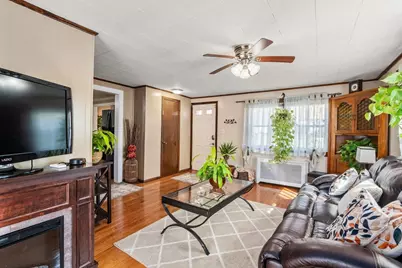 40 Manor Rd, Shrewsbury, MA 01545 - Photo 5