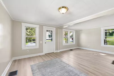 123 Wilson Ave, Athol, MA 01331 - Photo 9