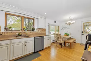 881 Pleasant St, Stoughton, MA 02072 - Photo 5