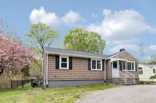 881 Pleasant St, Stoughton, MA 02072 - Photo 27