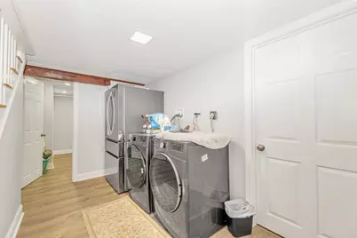 881 Pleasant St, Stoughton, MA 02072 - Photo 21