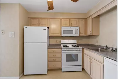 90 Beacon #12, Lawrence, MA 01843 - Photo 11