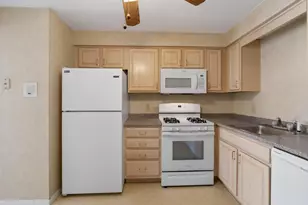 90 Beacon, Lawrence, MA 01843 - Photo 11