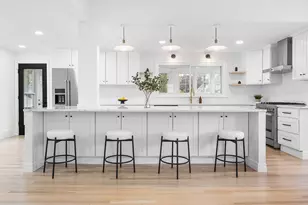 52 Park St, Boston, MA 02132 - Photo 11