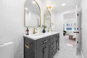 52 Park St, Boston, MA 02132 - Photo 23