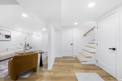 52 Park St, Boston, MA 02132 - Photo 33