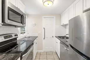 7 Longbow Cir, Lynnfield, MA 01940 - Photo 31