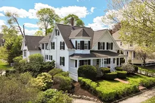 18 Cottage St, Hingham, MA 02043 - Photo 3