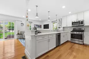 20 Jefferson Dr, Lexington, MA 02420 - Photo 3